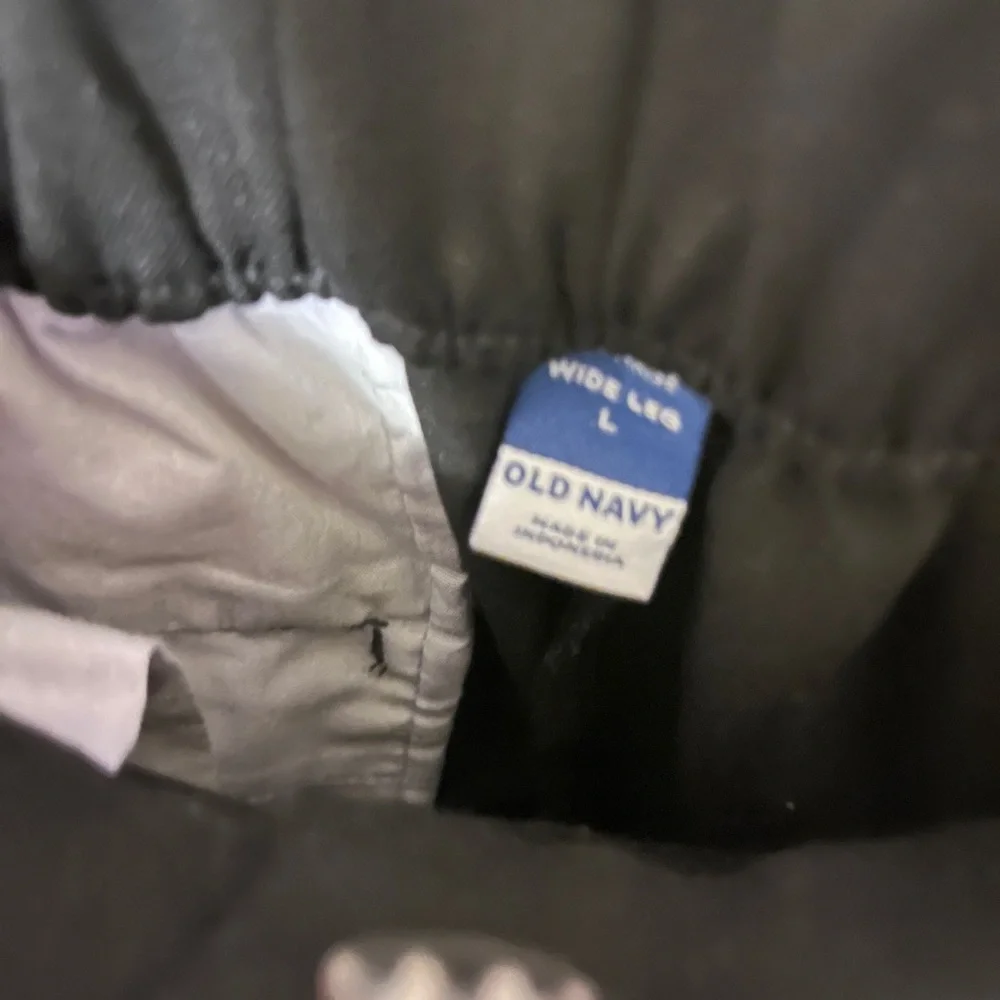 Old Navy Women’s Classic Wide Leg Black Dress Pants - Picture 3 of 5